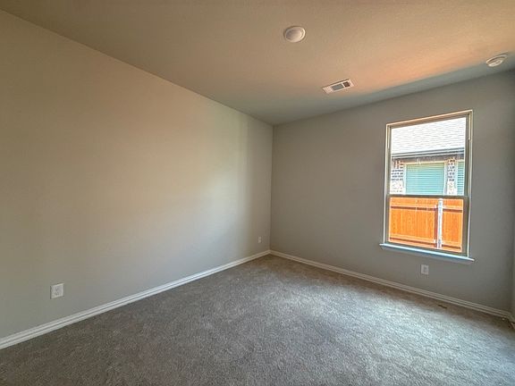 5th image of 15064 Green Bluff Dr