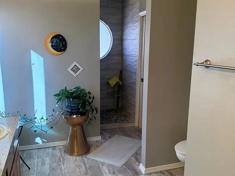4816 Manitoba Ct NE — Photo 14