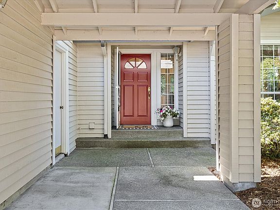 2nd image of 6631 114th Avenue SE