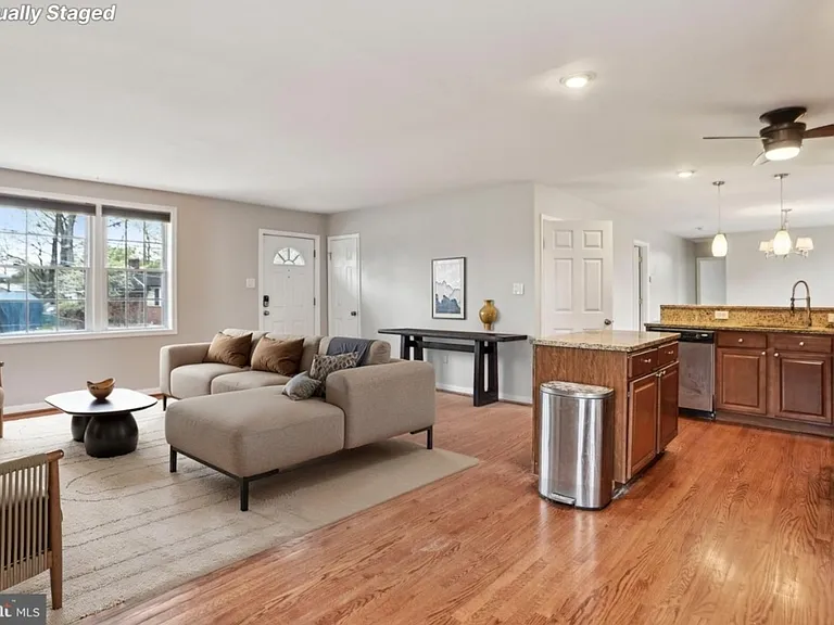 5608 Eastwood Ct — Photo 23