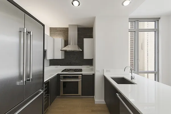 Sold by Nest Seekers International | media 4