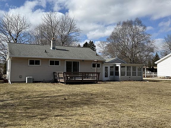 2nd image of 1337 North 9th STREET