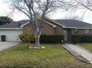 144 Weeping Willow, Uvalde, TX 78801
