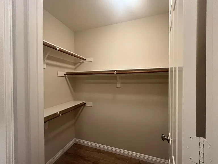 1134 Las Colinas Way — Photo 3