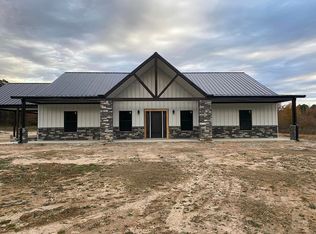 692 County Road 1103, Maud, TX 75567