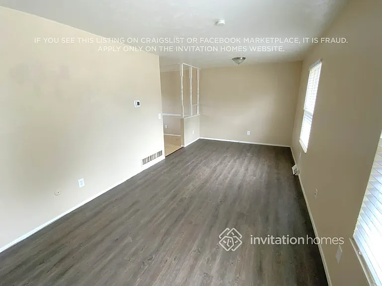 10744 Moore Cir — Photo 3