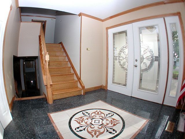 1st image of 1331 Hassell Dr