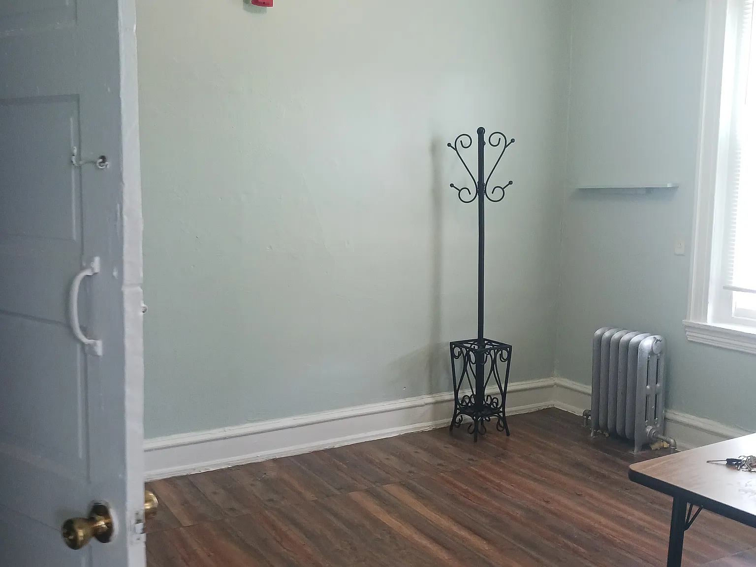 1 bed, $860 — Photo 2