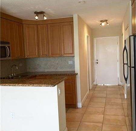 4th image of 7904 West Dr APT 1003