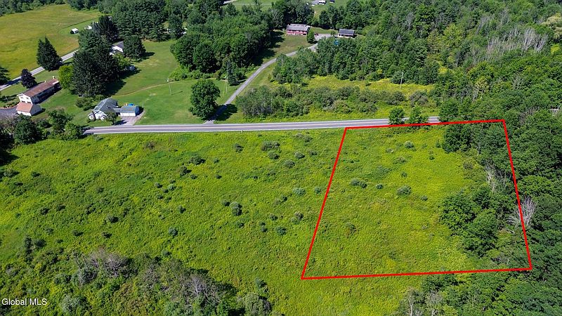 3rd image of 297 McKay Road