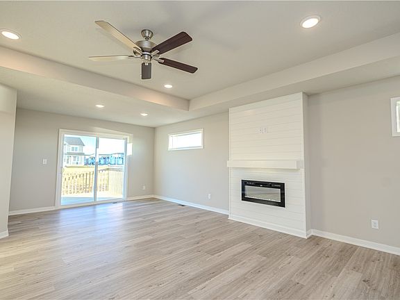 2nd image of 605 NE Meadow Landing Dr