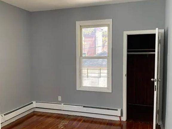 4th image of 888 S 18th St