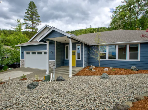 1831 NE Alameda Ave, Roseburg, OR 97470
