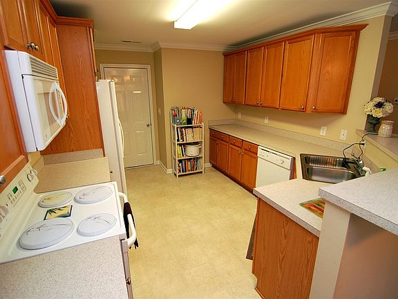 2nd image of 99 Springdale Dr