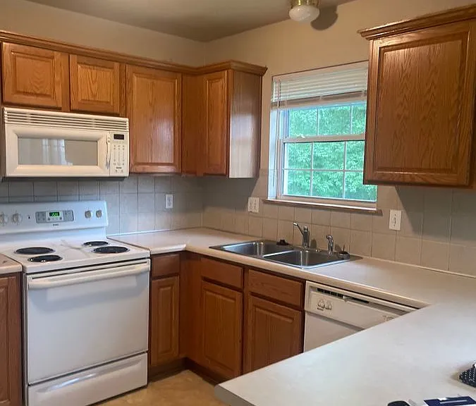 1974 S Powahatan Ct — Photo 4