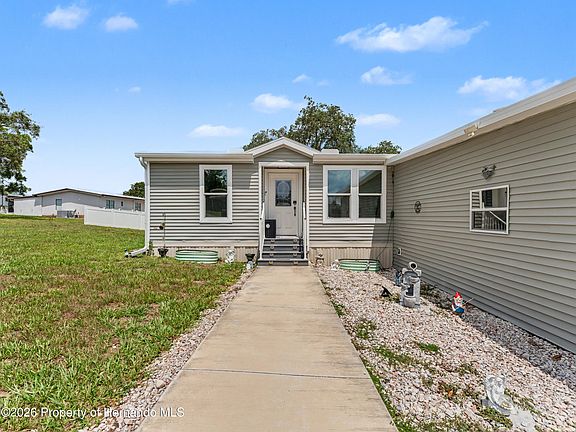 3rd image of 12532 Fairway Ave