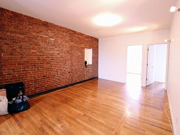 5th image of 382 7th Ave APT 3R