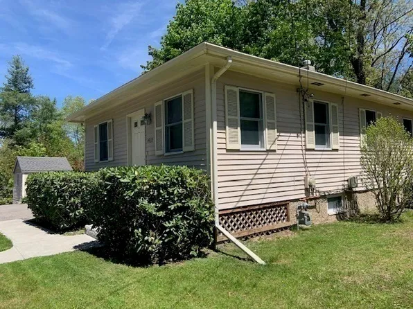 1468 Washington St, Walpole, MA 02081