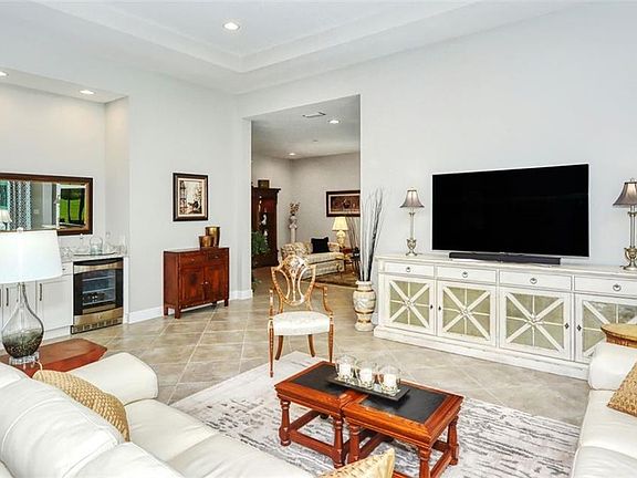 3rd image of 8941 Bernini Pl