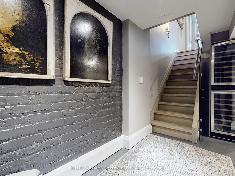10 Webster Ave — Photo 36