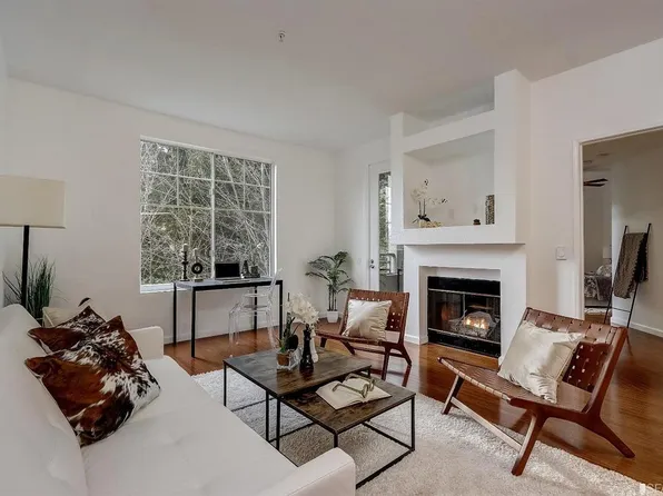 220 Caldecott Ln Unit 104, Oakland, CA 94618