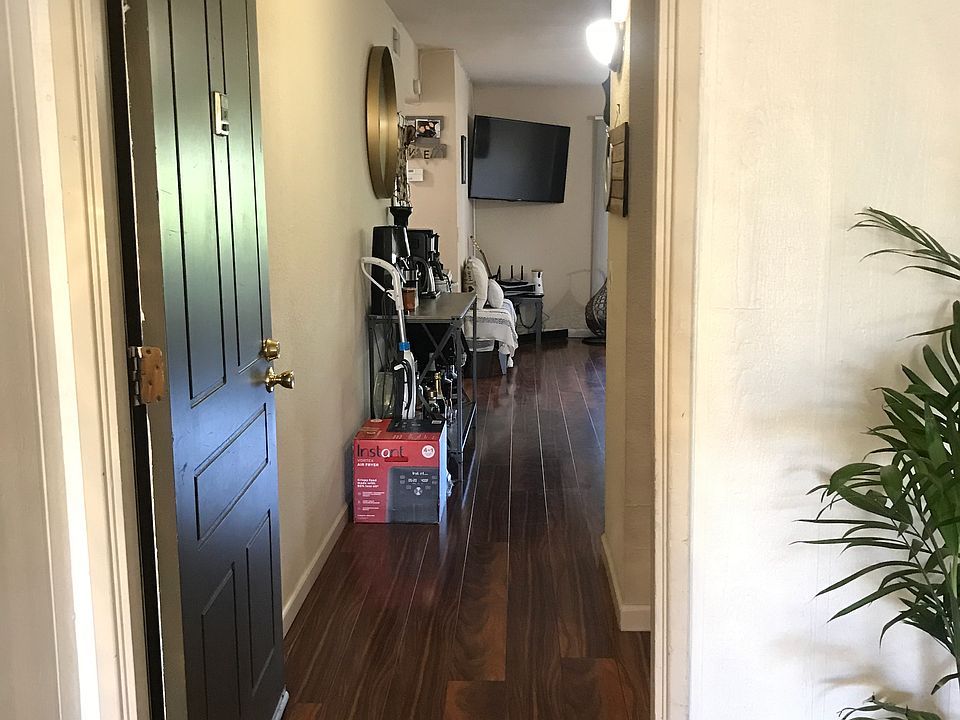 1st image of 847 Rose Ave APT 19