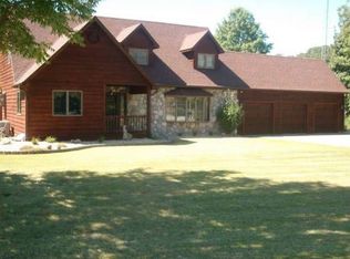 14 Eastwood Ln, Centralia, IL 62801