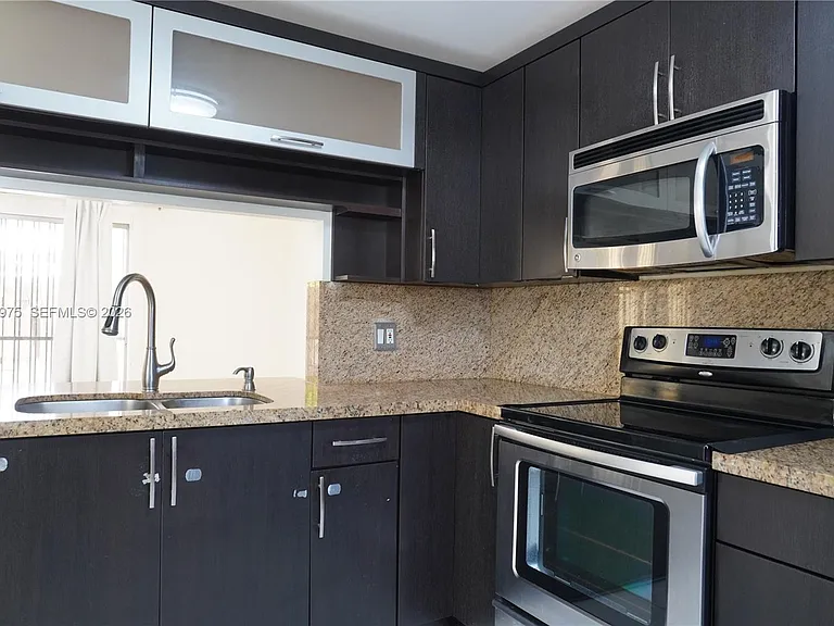 9132 SW 148th Ct — Photo 30