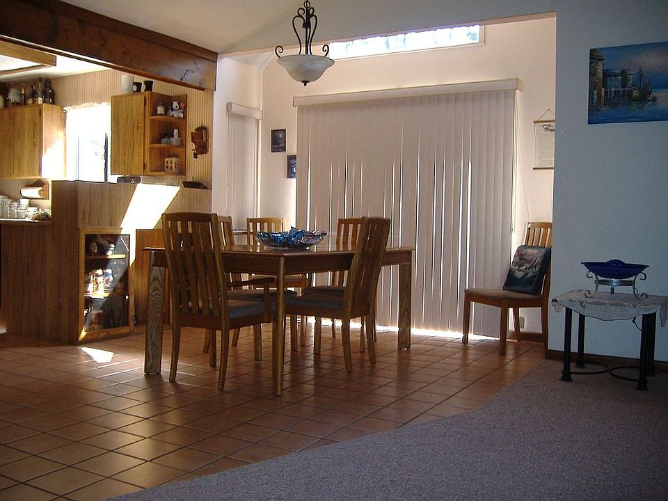 Dining area leads to pool