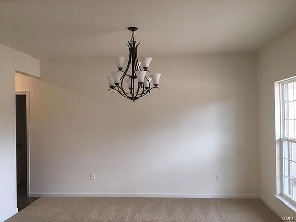 2nd image of 130 Keystone Ridge Dr