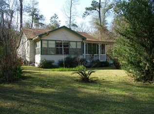 1329 Hillbilly Heaven Rd, Livingston, TX 77351