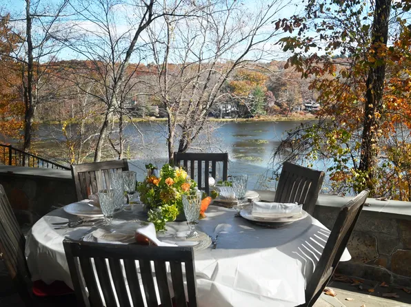 6 Waters Edge Way, Ridgefield, CT 06877