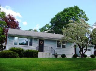 3 Aiken Ave, Danbury, CT 06811