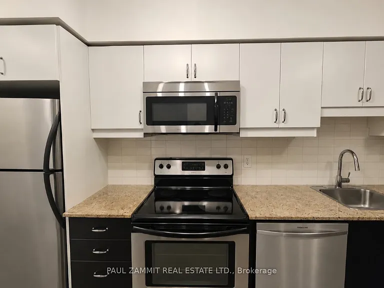 27 Rean Dr #328 — Photo 3