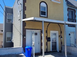 210 Long Ln, Upper Darby, PA 19082
