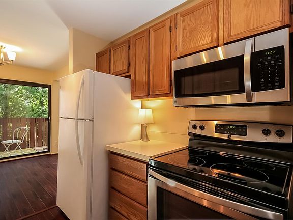4th image of 2126 Pauline Blvd APT 204