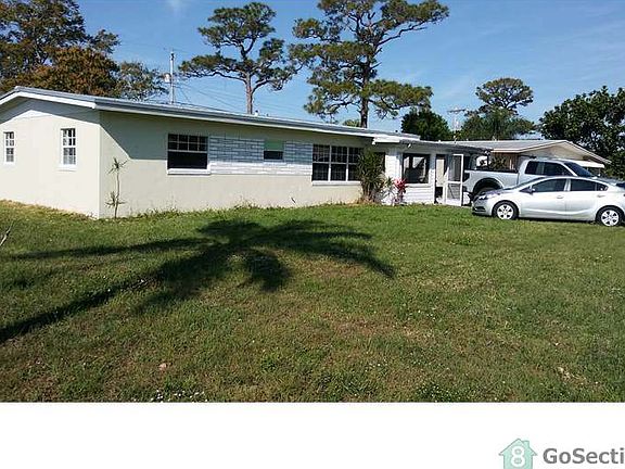 2nd image of 120 NE Entrada Ave