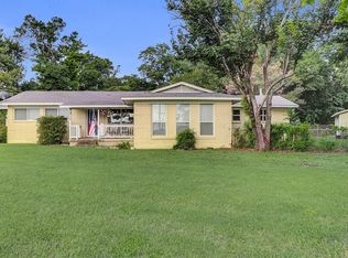 815 N Joe Wilson Rd, Cedar Hill, TX 75104