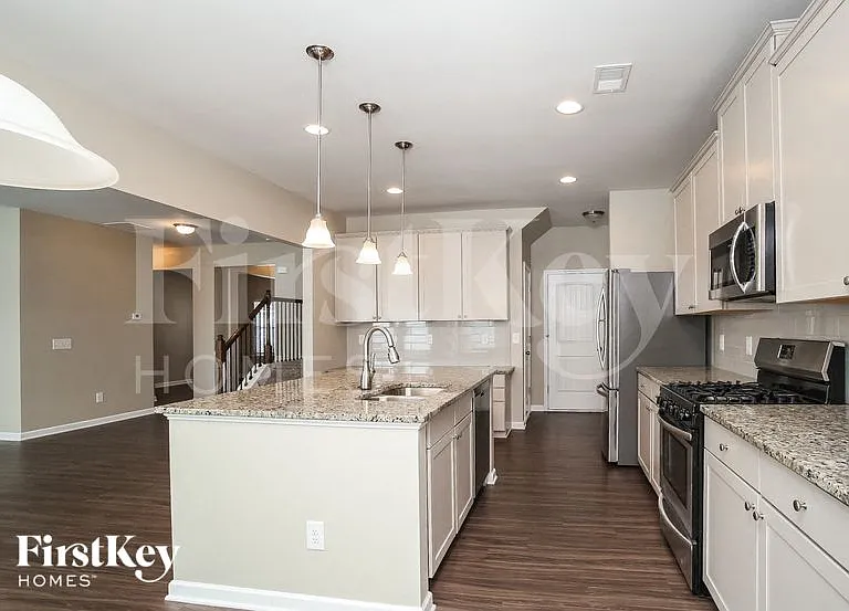 153 Prominence Ct — Photo 7