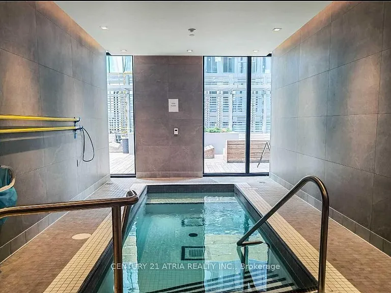 1 Yorkville Ave #2201 — Photo 19
