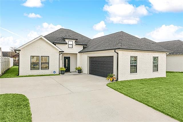 1st image of 2252 N Harper Dr