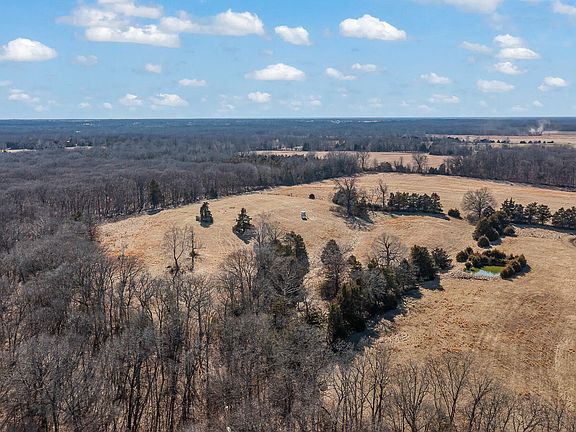 4th image of 220 County Rd