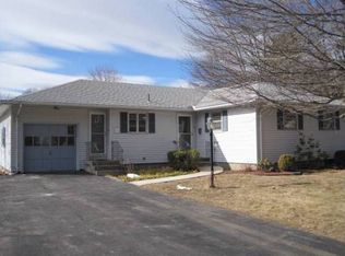 80 Northbrook Dr, West Hartford, CT 06117