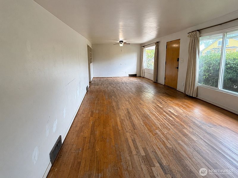 5th image of 409 106th St S