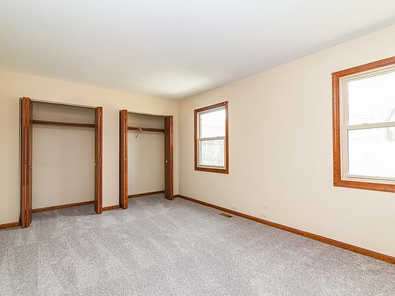 5th image of 140 S Midland Ave