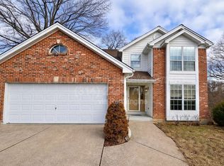 308 Oak Top Ct, Ballwin, MO 63021