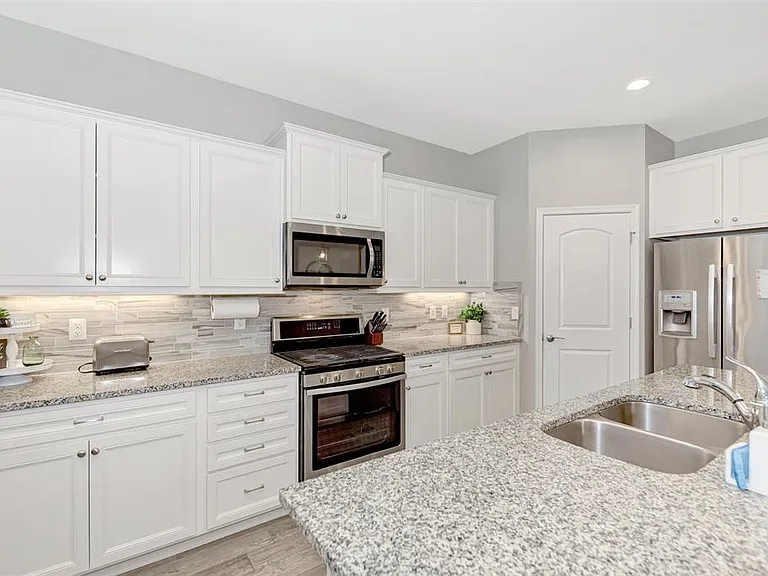 11616 Golden Bay Pl — Photo 22