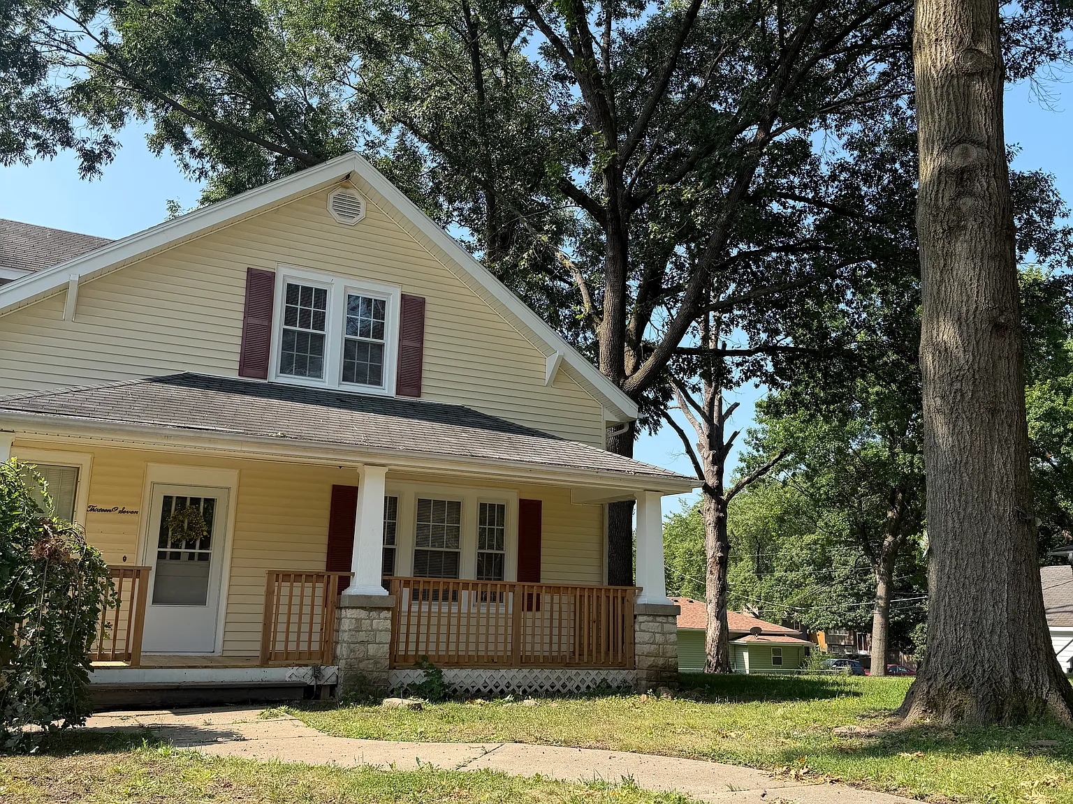 3 bed, 2.5 bath, 1658 sqft, $1,700 — Photo 1