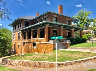 2804 Rhodes Cir, Birmingham, AL 35205