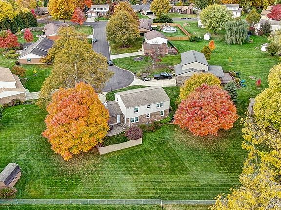 4th image of 497 Centennial Ct
